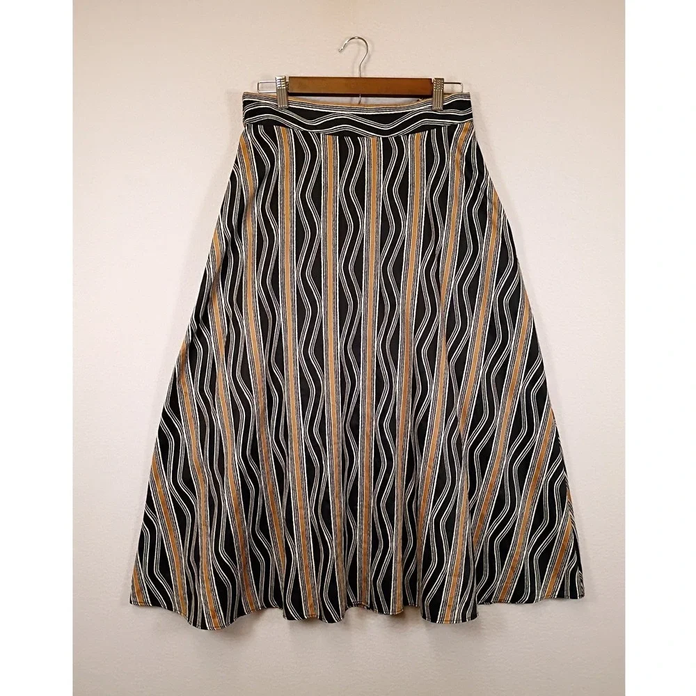 Mod Geometric Ann Taylor Factory Women 6 Black Wavy Stripe A-Line Midi Skirt